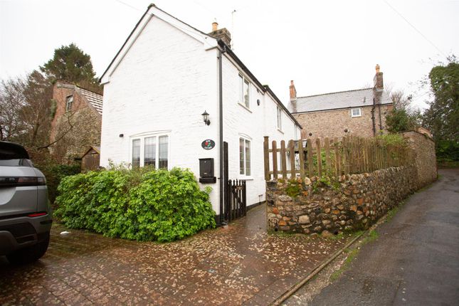 3-bed house on Rose Cottage, St. Margarets Lane, Chard, £300,000