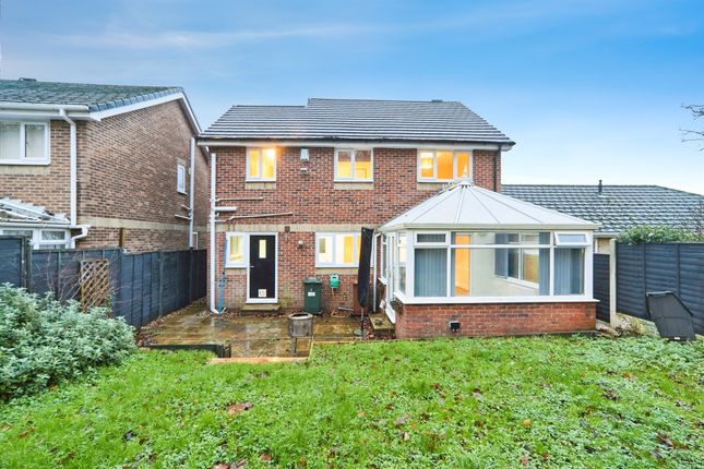 22, Maple Croft, Leeds photo 4