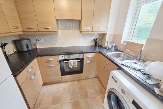 4, Kingfisher Drive, Barnsley photo 5