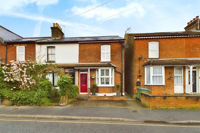 Thumbnail Semi-detached house for sale in Oakhill Road, Horsham