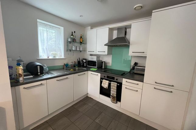 17 Star Apts, 526 Fishponds Road, Bristol photo 2