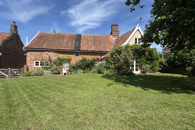 Elm Cottage, The Street, Rickinghall photo 2