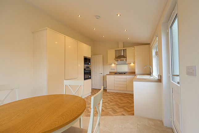 4, Woodlands Drive, Kings Langley photo 3