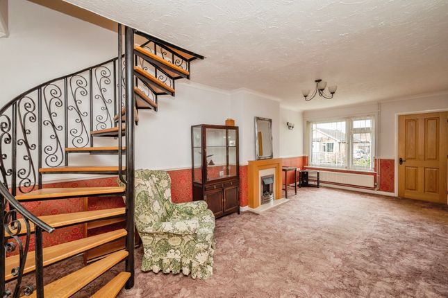10, Fairfields, Norwich photo 4