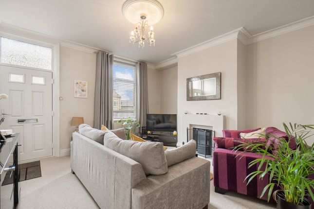 6, Alfred Street, Brighouse photo 4