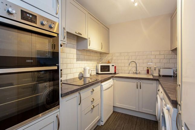 Flat for sale in 224 Bromley Rd, Bromley
