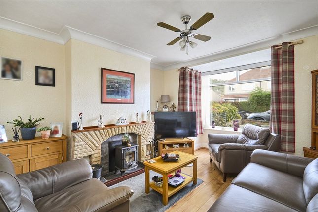 22, Glenaire Drive, Baildon photo 3