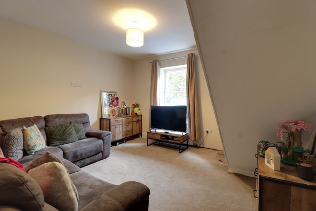 11, Garfield Street, Todmorden photo 2