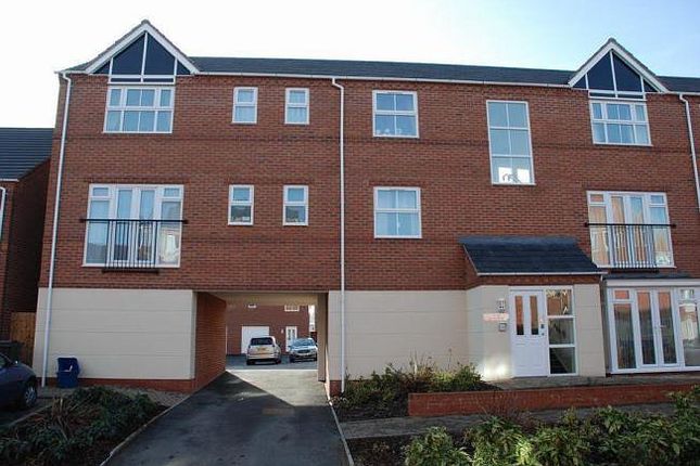Thumbnail Flat to rent in Verney Road, Banbury, Oxon