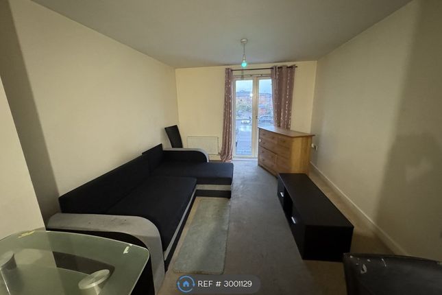 Pumphouse Crescent, Watford photo 4