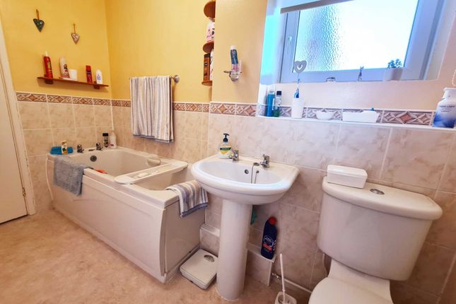 Flat for sale in Mill Road, West Worthing