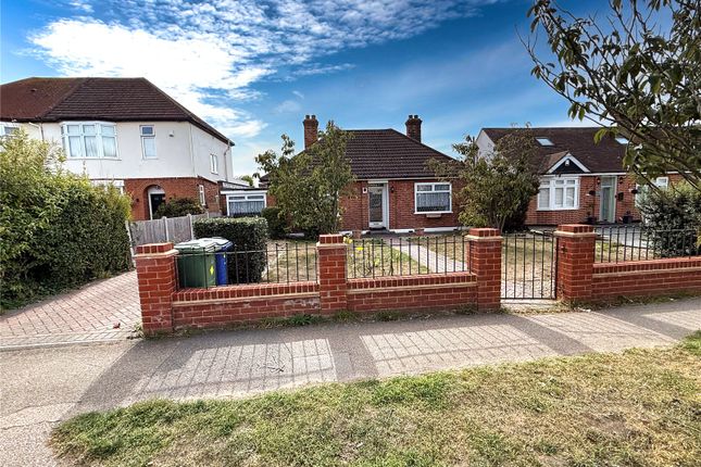 3-bed bungalow on Long Lane, Essex, £450,000