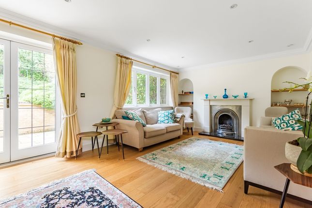 2, Cheniston Cottages, Priory Road, Sunningdale photo 2