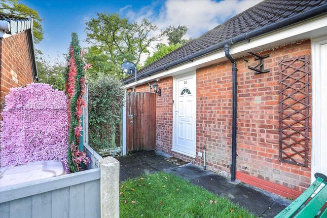Studio flat on Abberley Close, St Helens, £85,000