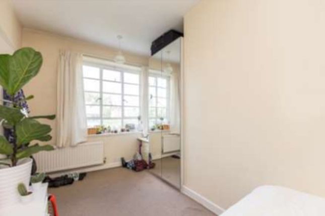 Flat 45, Stanbury Court, London photo 5
