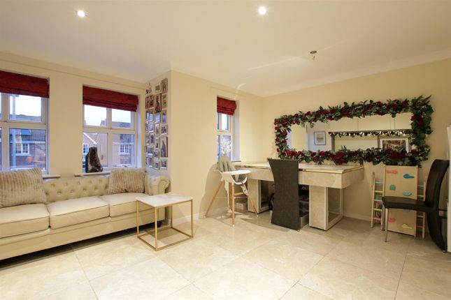 32, Alberbury Avenue, Altrincham photo 3