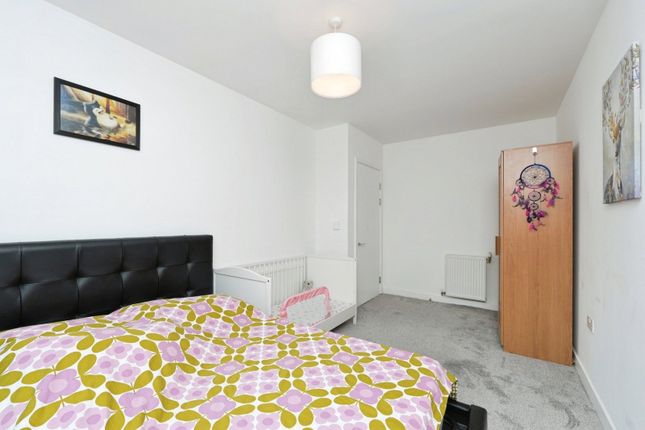 36, Tudway Road, London photo 4