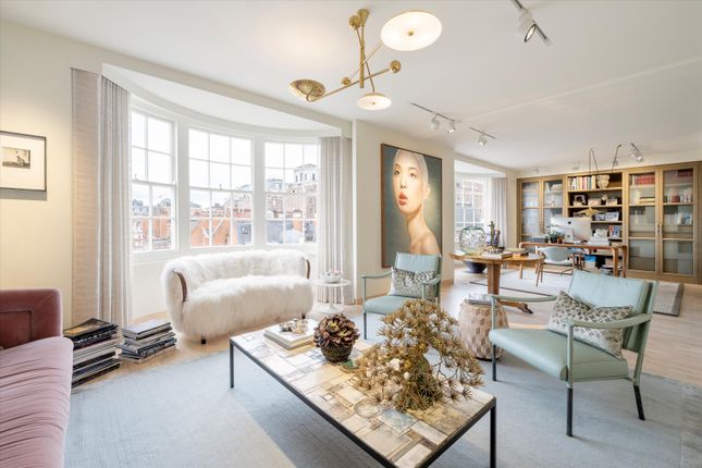 Thumbnail Flat for sale in Eaton House, Upper Grosvenor Street, Mayfair, London