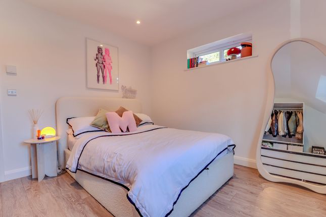 Apts at 17b Stamford Street, Glenfield, Leicester photo 4