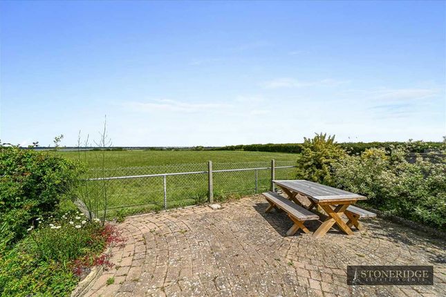 14, The Ridge, Walton On The Naze photo 4