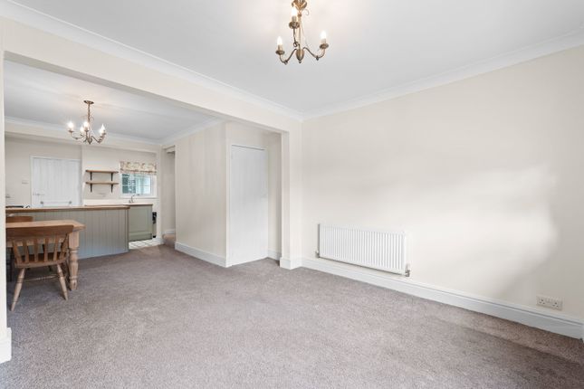 4, Basford Bridge Terrace, Leek photo 4