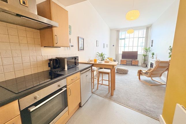Flat 16 The Edge, Moseley Road, Birmingham photo 3