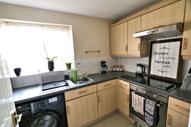 Flat for sale in Gillespie Close, Bedford