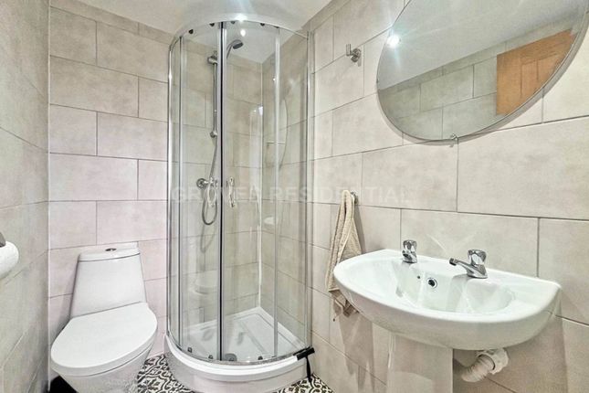 Knightwood Crescent, New Malden photo 4