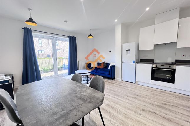 11, Lanchester Close, Birmingham photo 3
