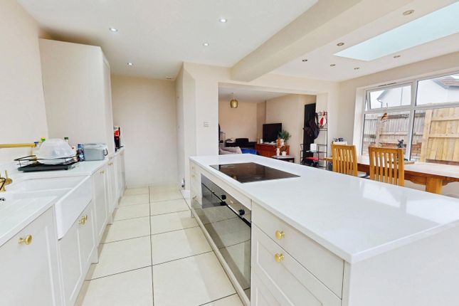 93, Tyn y Parc Road, Cardiff photo 4