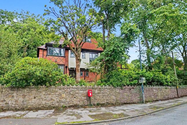 6-bed detached on 379, Mottram Road, Stalybridge, £450,000