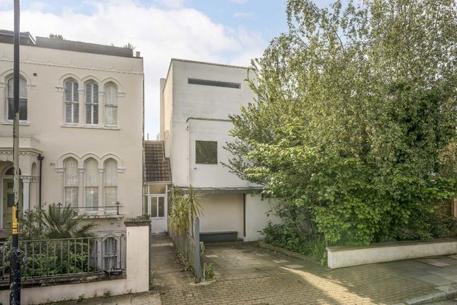 Thumbnail Detached house for sale in Overhill Road, London