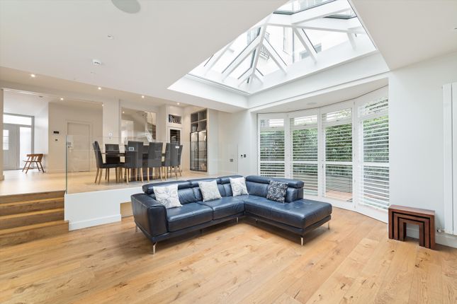 Thumbnail Detached house to rent in Pembridge Square, Notting Hill, London