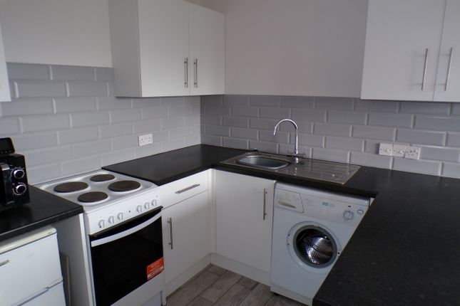 8, Hamilton Close, Cannock photo 4