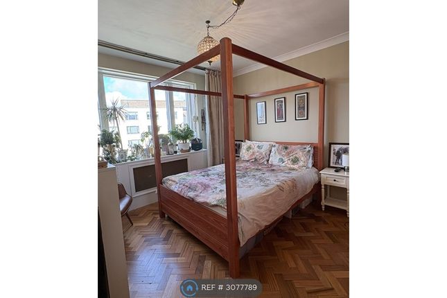 22, Park Crescent, London photo 4