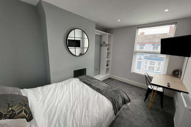 28 Brookdale Road, Liverpool photo 4