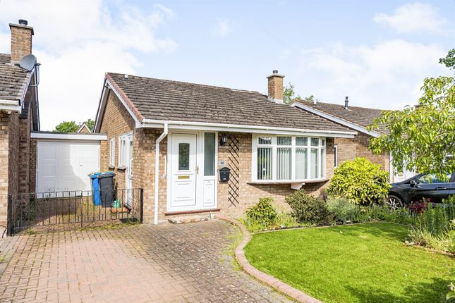 2 bed bungalow for sale in Grayling, Dosthill, Tamworth B77