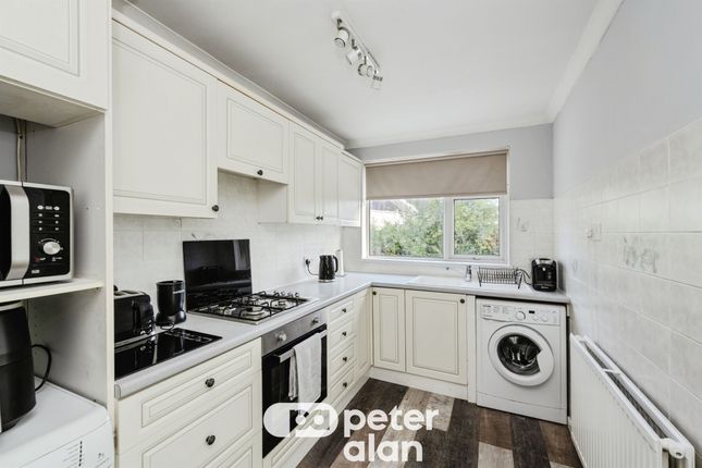 132, Ivy Avenue, Neath photo 2