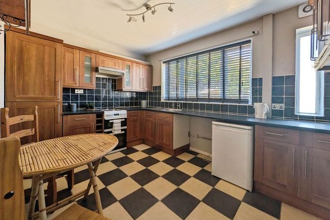 31, Marsh Way, NORTH COTES photo 3