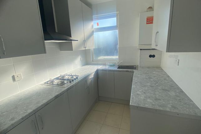 Four Bed Flat In Southall, Ub1