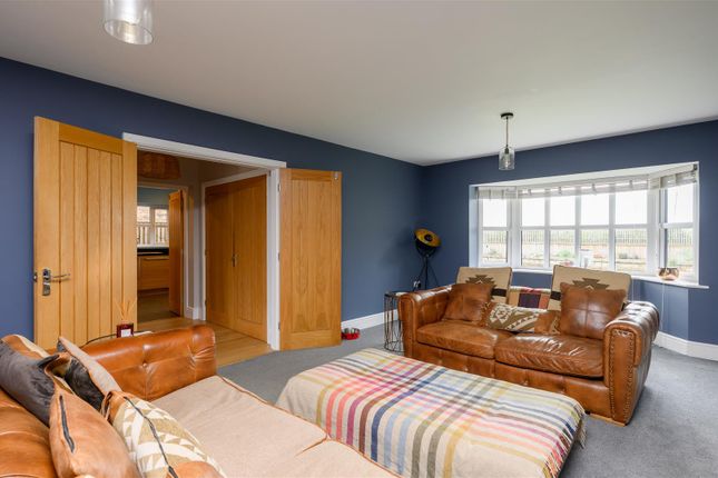 1, Warwick Close, York photo 2