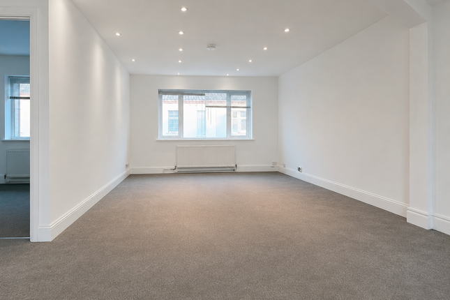 18 The Green, Syston, Leicester photo 5