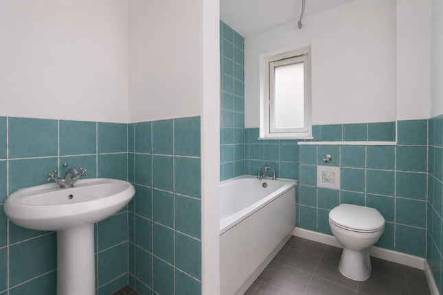 4, Albany Park, Colnbrook photo 5