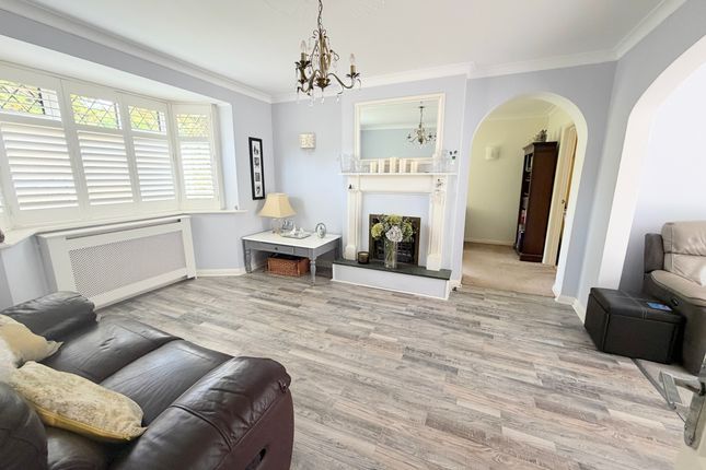 6 Beaufront Road, Camberley photo 3