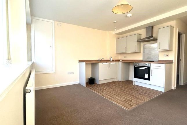 Flat 2, 140, Liverpool Road, Manchester photo 3