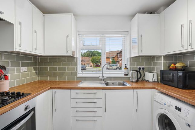 76 Lindsay Drive, Abingdon photo 4