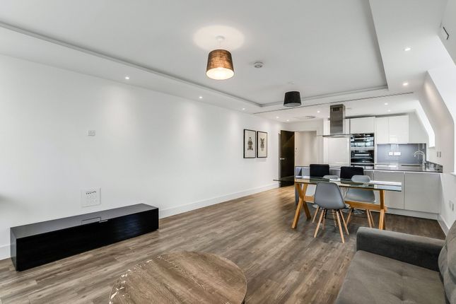 Flat for sale in Chandos Way, London
