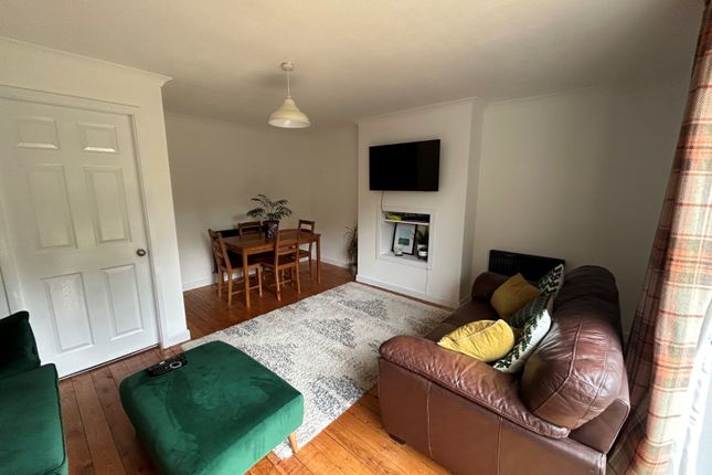 45, Willow Lane, Wetherby photo 3