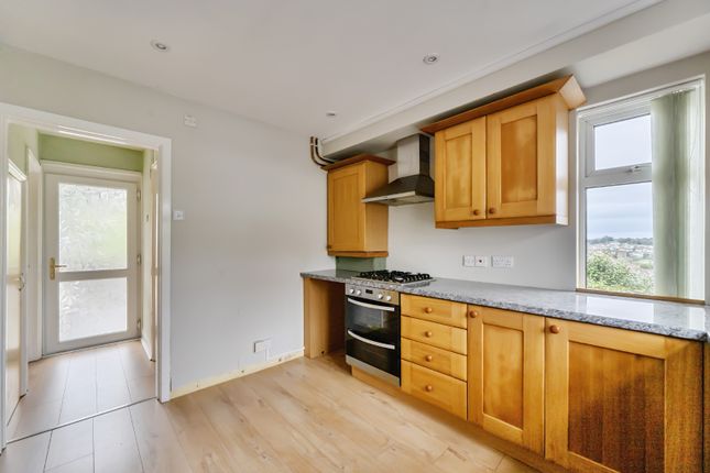 40 Whitham Park, Tavistock, Devon photo 4