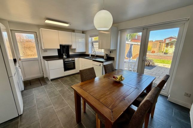 51, Holmes Road, Derbyshire photo 3